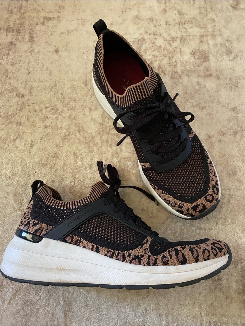Skechers Stretch Fit Memory Foam Black and Tan Leopard Athletic Sneakers 8.5 - Picture 4 of 9